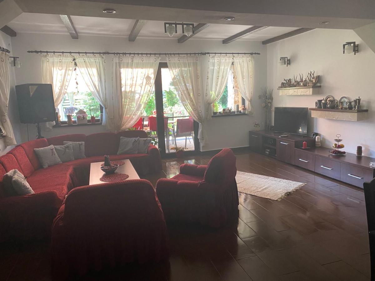 فيلا Casa Csiki Rîşnov المظهر الخارجي الصورة